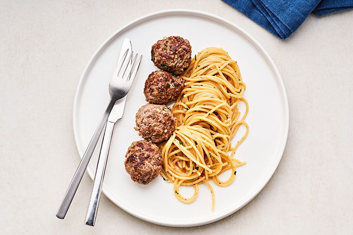 Митболы с мятой, розмарином и пастой алиолио 2 персоны