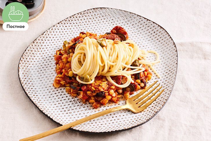 Спагетти с вялеными томатами и чечевично-каперсовым соусом 2 персоны